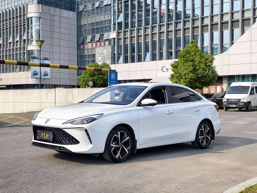 Roewe i5