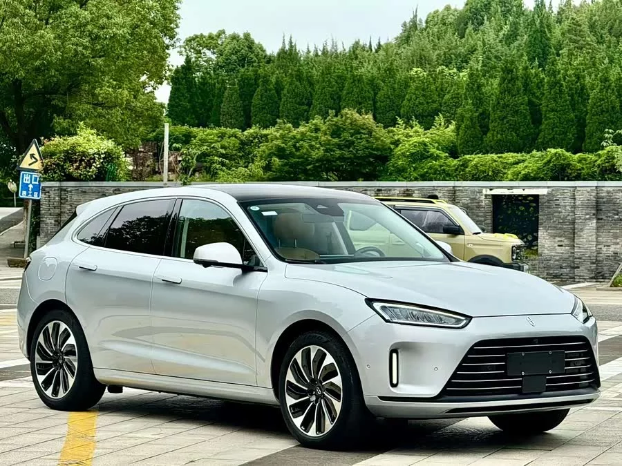 AITO Wenjie M5