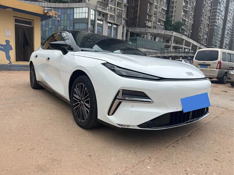 Geely Galaxy Star 8