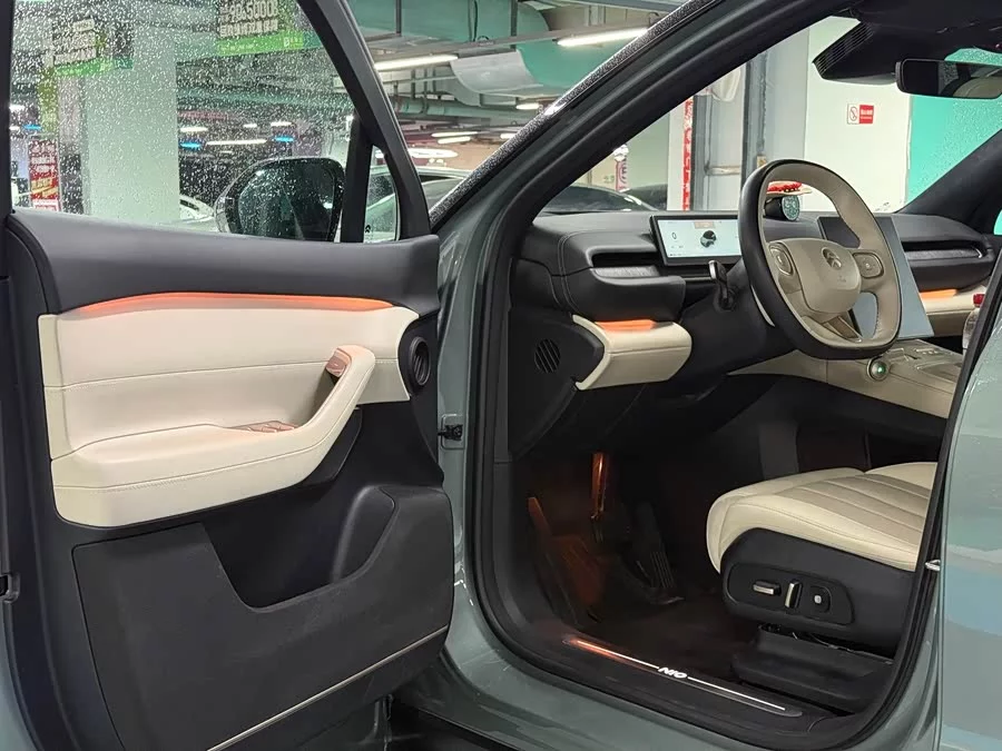 NIO ES6