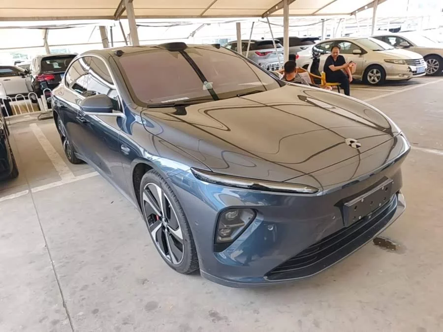 NIO ET7