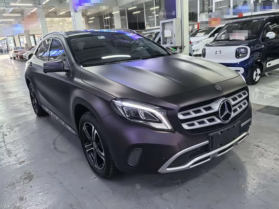 Mercedes Benz GLA
