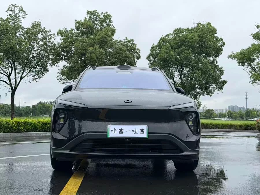 NIO ES6