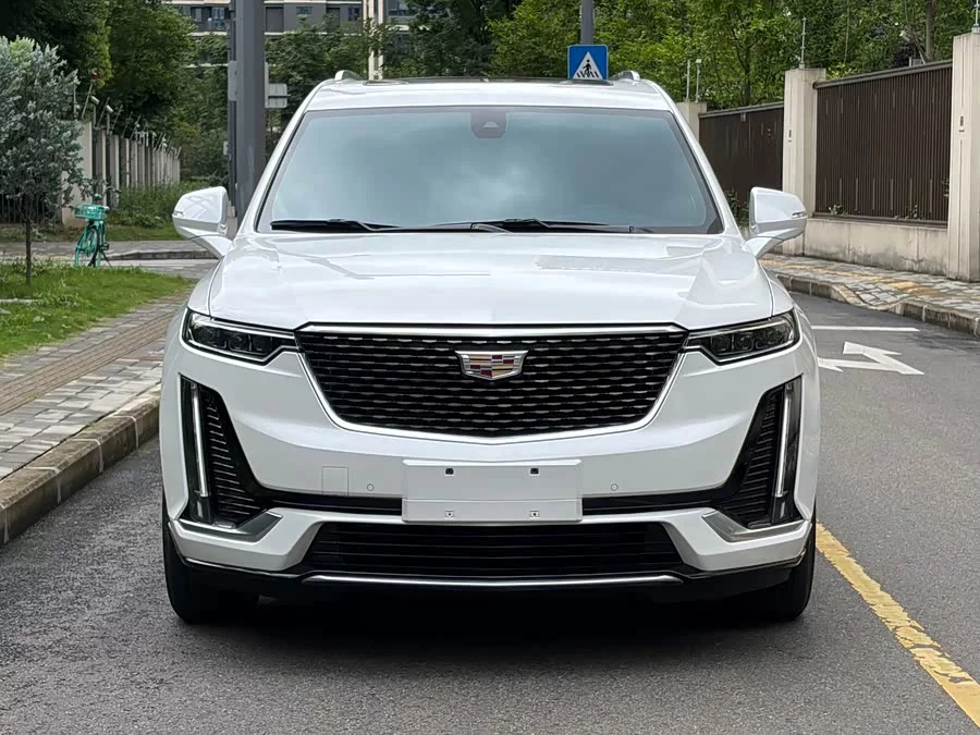 Cadillac XT6