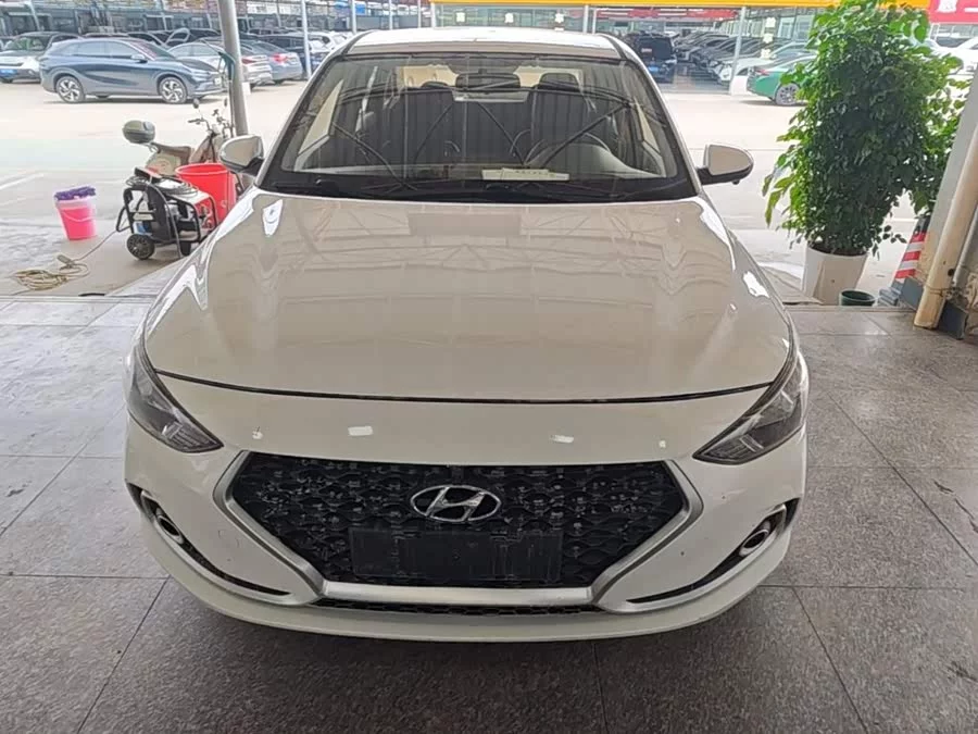 Hyundai Elantra / Celesta