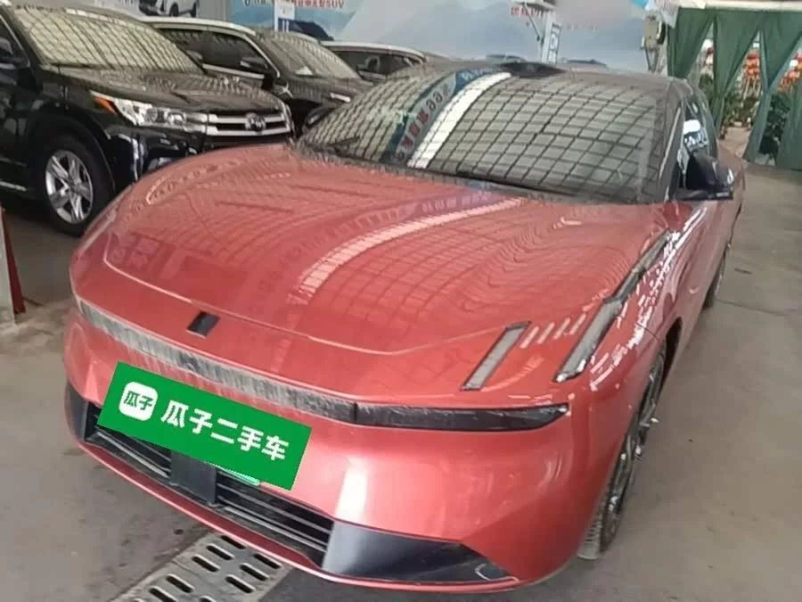 Lynk & Co Z10
