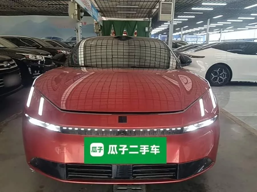 Lynk & Co Z10