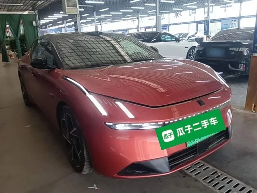 Lynk & Co Z10