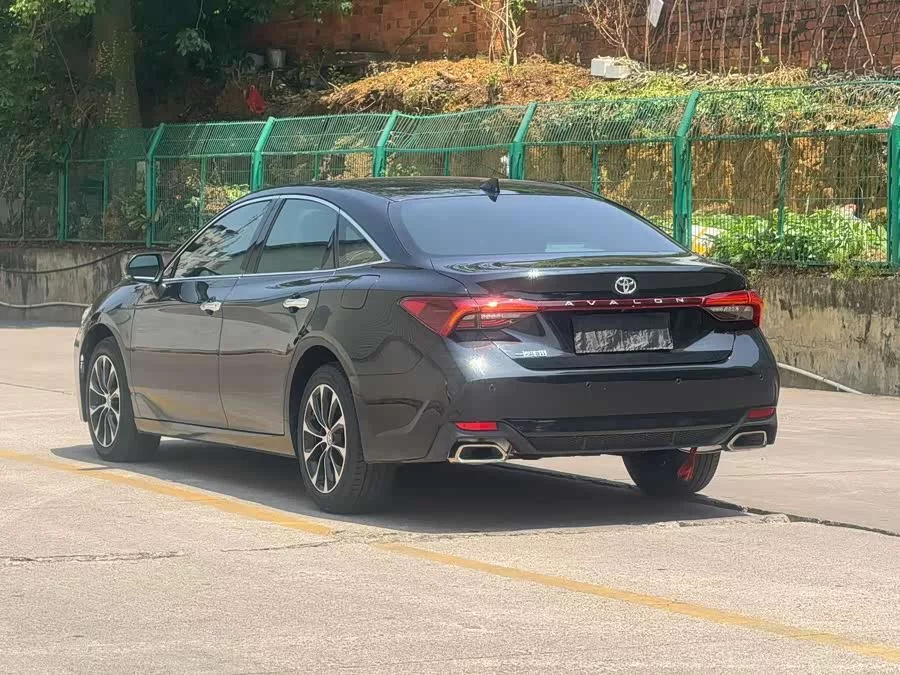 Toyota Avalon
