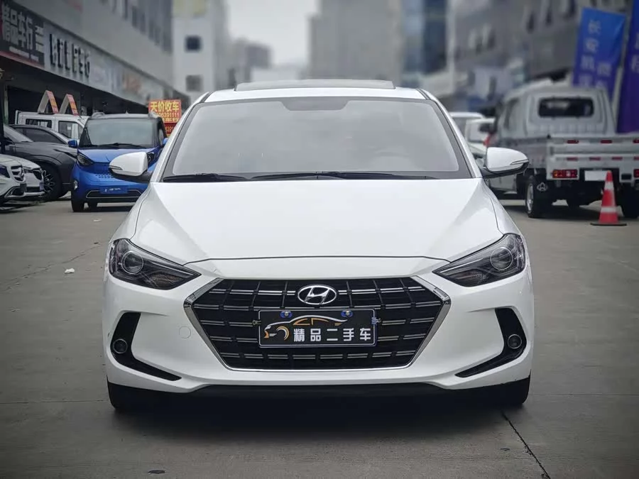 Hyundai elantra