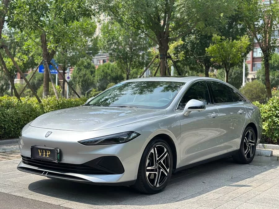 Roewe D7
