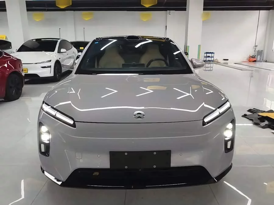 NIO ET5