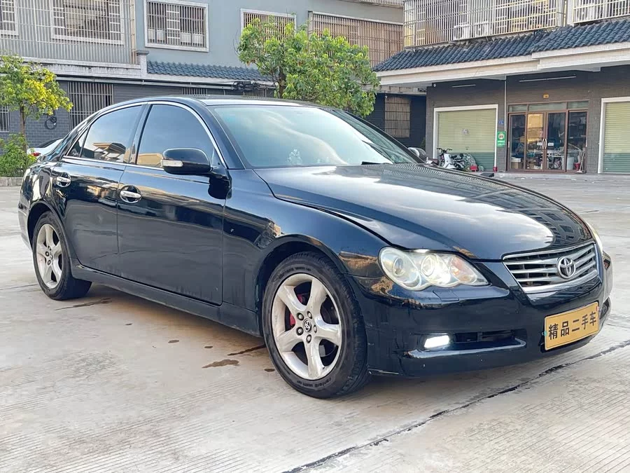 Toyota Reiz