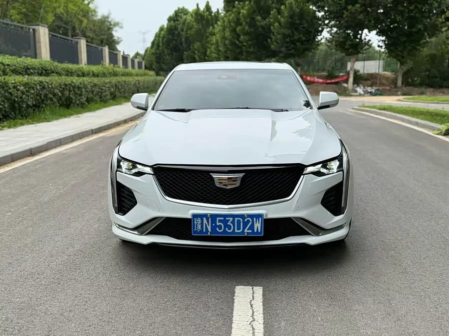 Cadillac CT4