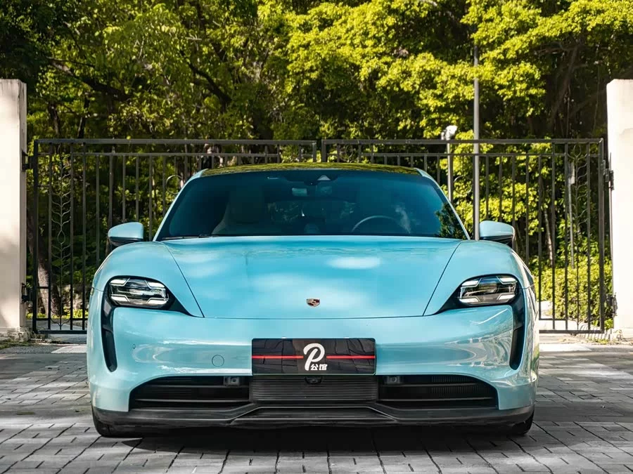 Porsche Taycan