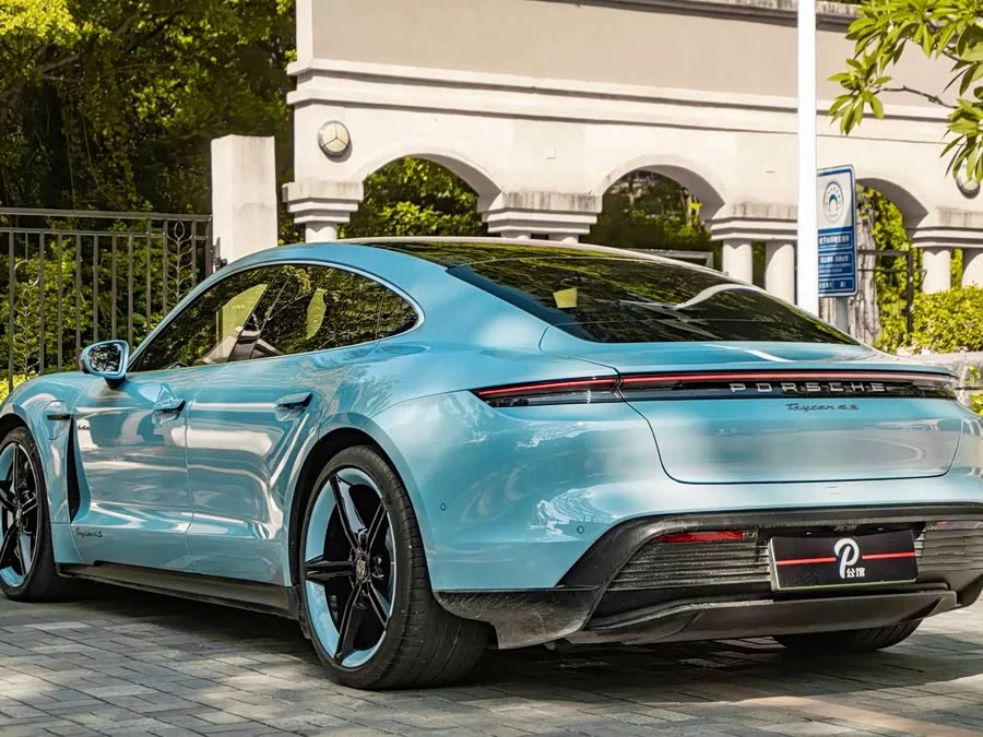 Porsche Taycan