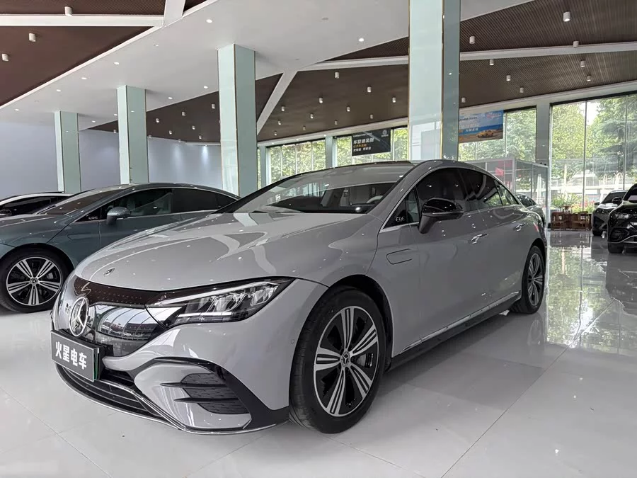 Mercedes Benz EQE