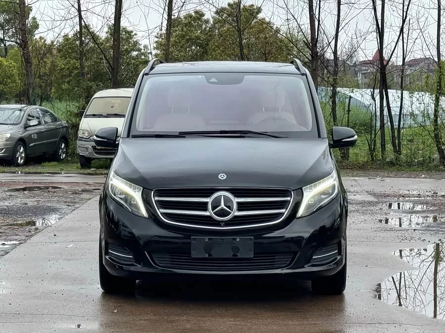 Mercedes Benz Class V
