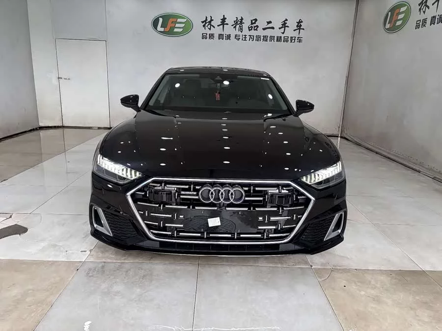 Audi A7L