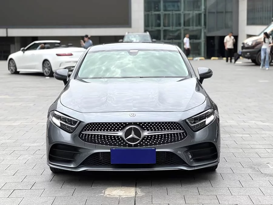 Mercedes Benz CLS
