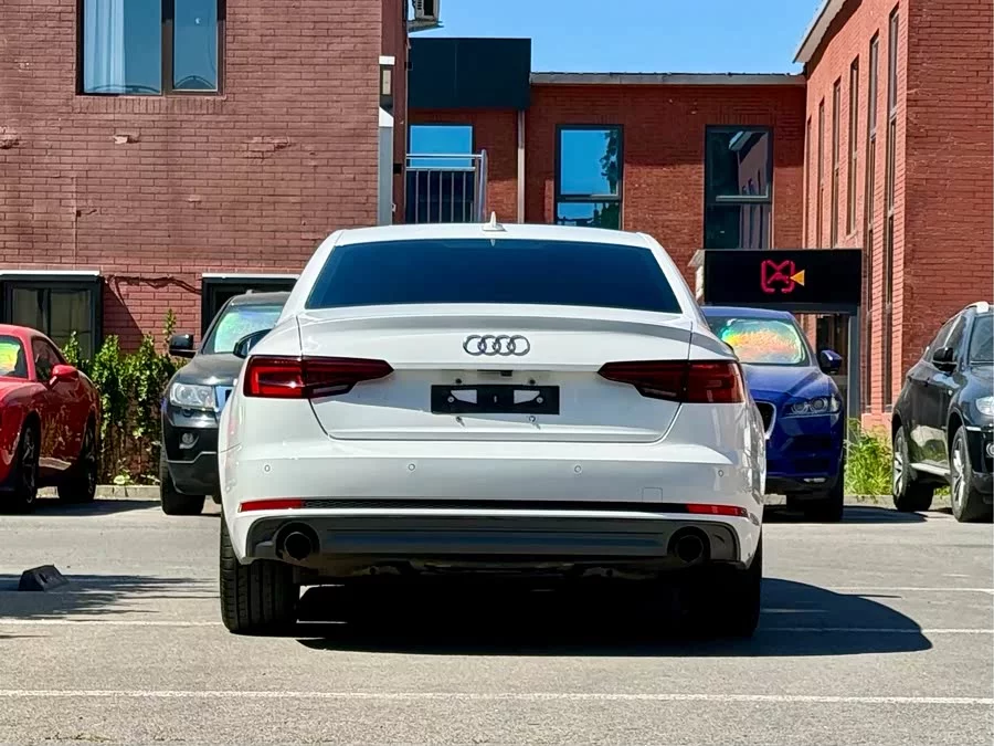 Audi A4L