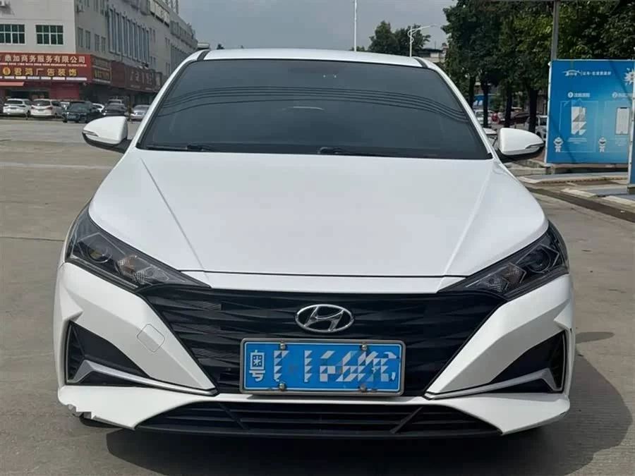 Hyundai Elantra / Celesta