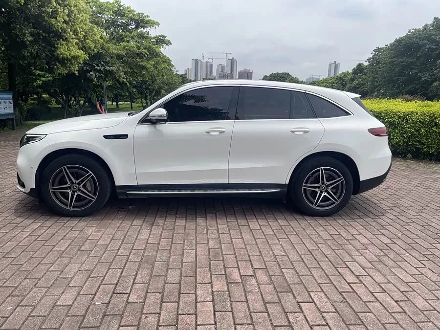 Mercedes Benz EQC