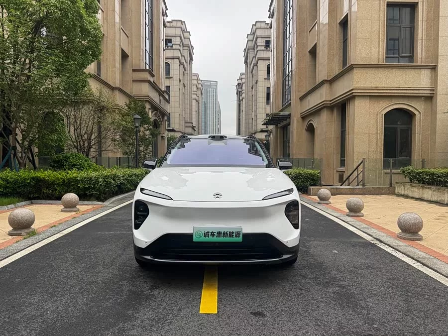 NIO ES7