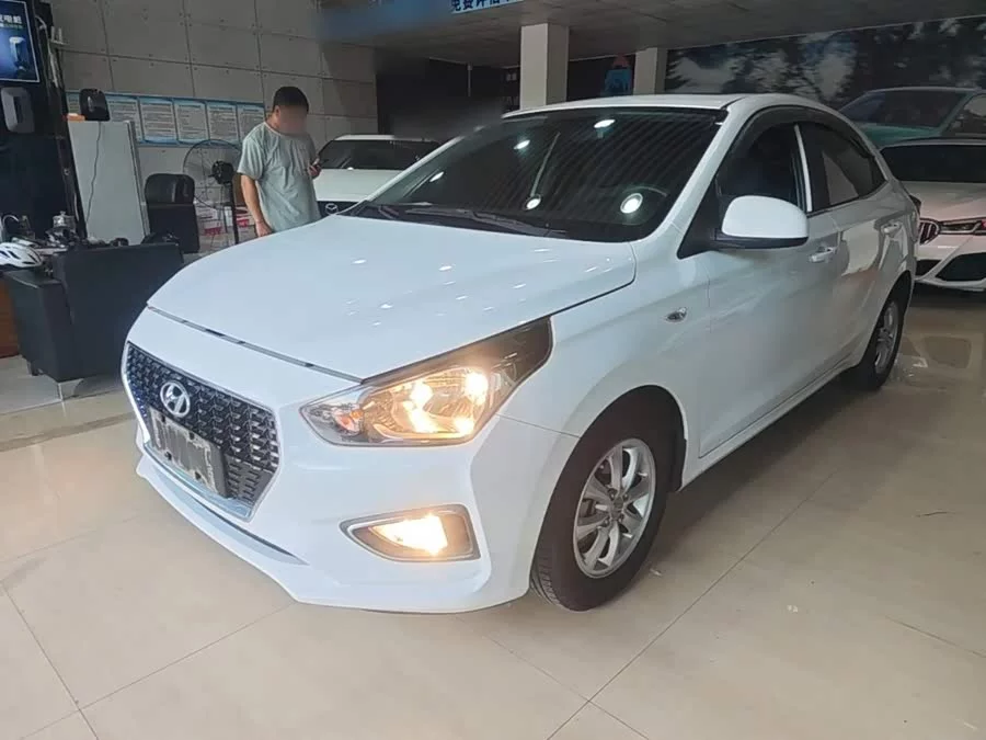 Hyundai Rena