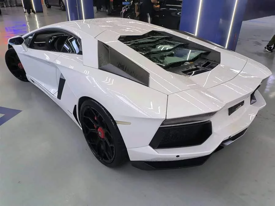 Lamborghini Aventador