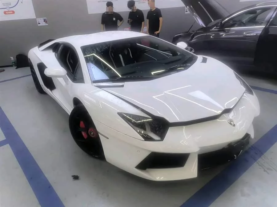Lamborghini Aventador