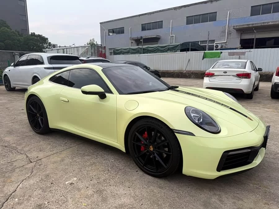 Porsche 911