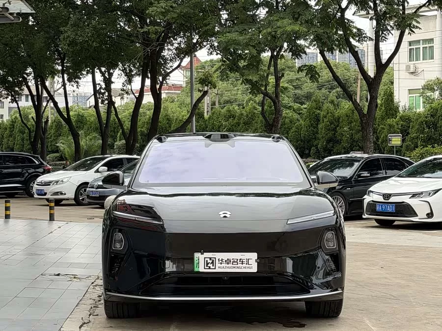 NIO ET9
