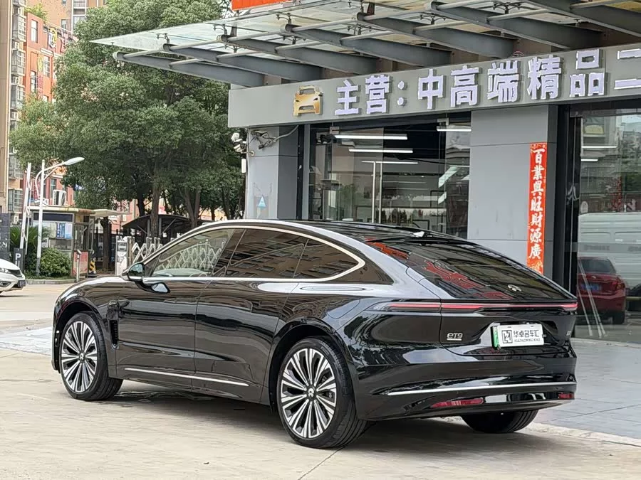 NIO ET9