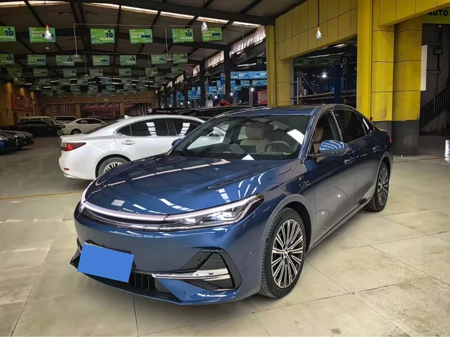 Geely Galaxy A7 EM