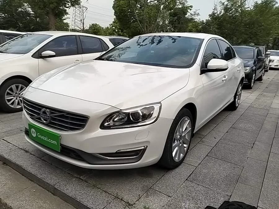 Volvo S60