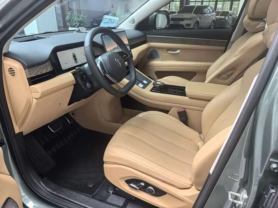 AITO Wenjie M7
