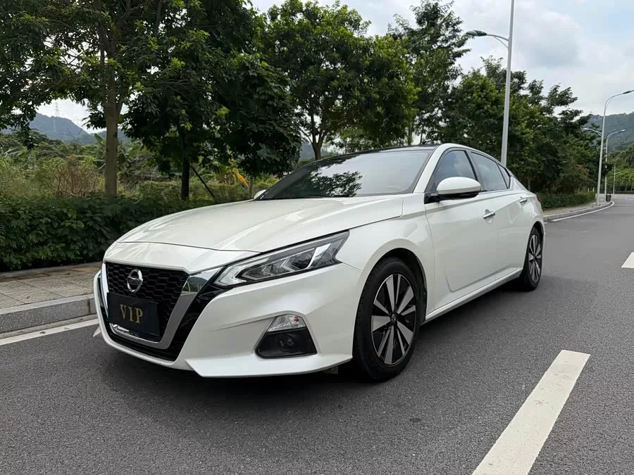 Nissan Teana