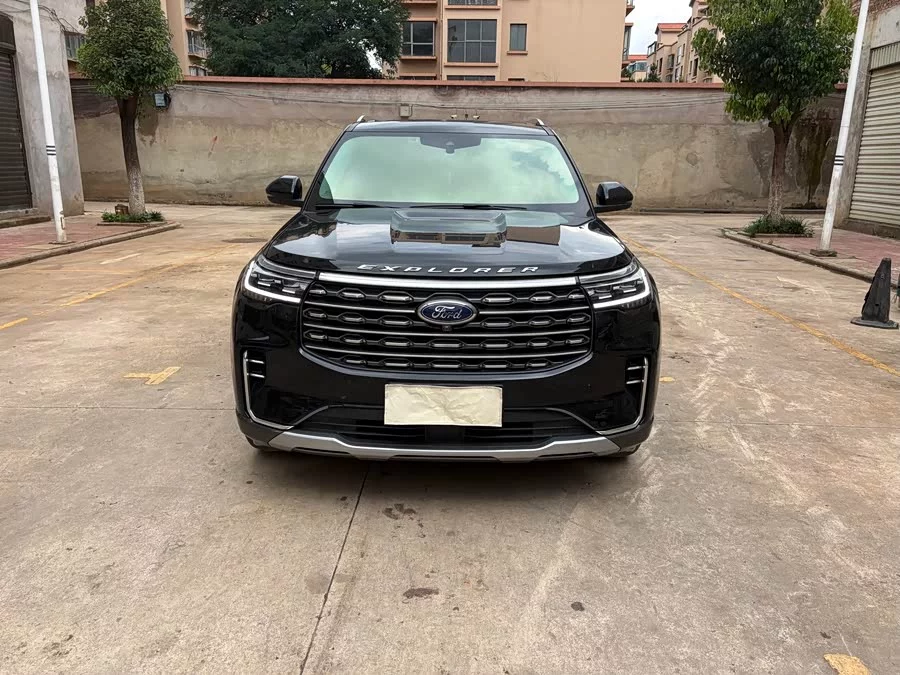 Ford Explorer