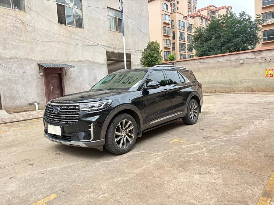 Ford Explorer