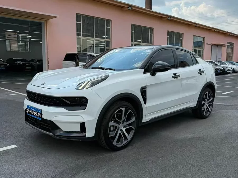 Lynk & Co 05