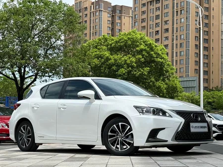 Lexus CT