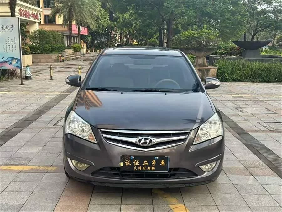Hyundai Elantra / Celesta