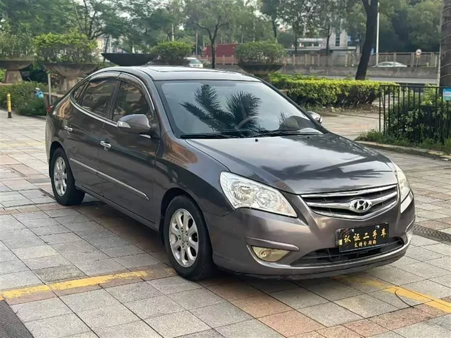Hyundai Elantra / Celesta
