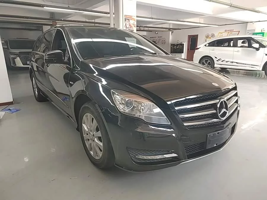 Mercedes Benz R-rated