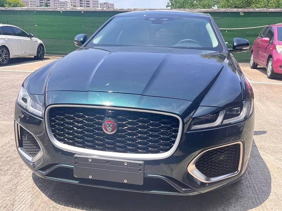 Jaguar XFL