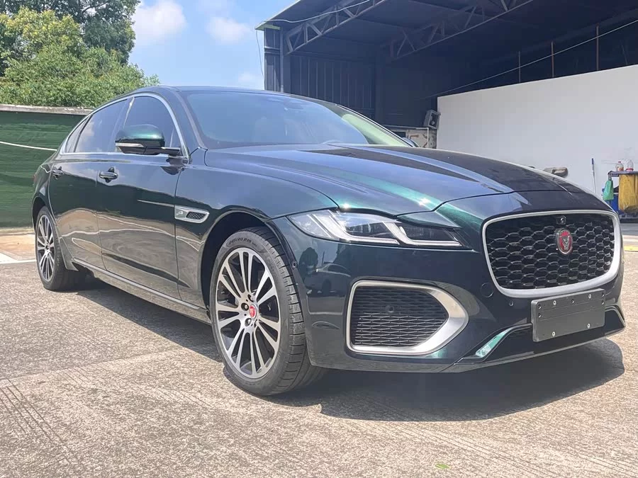 Jaguar XFL