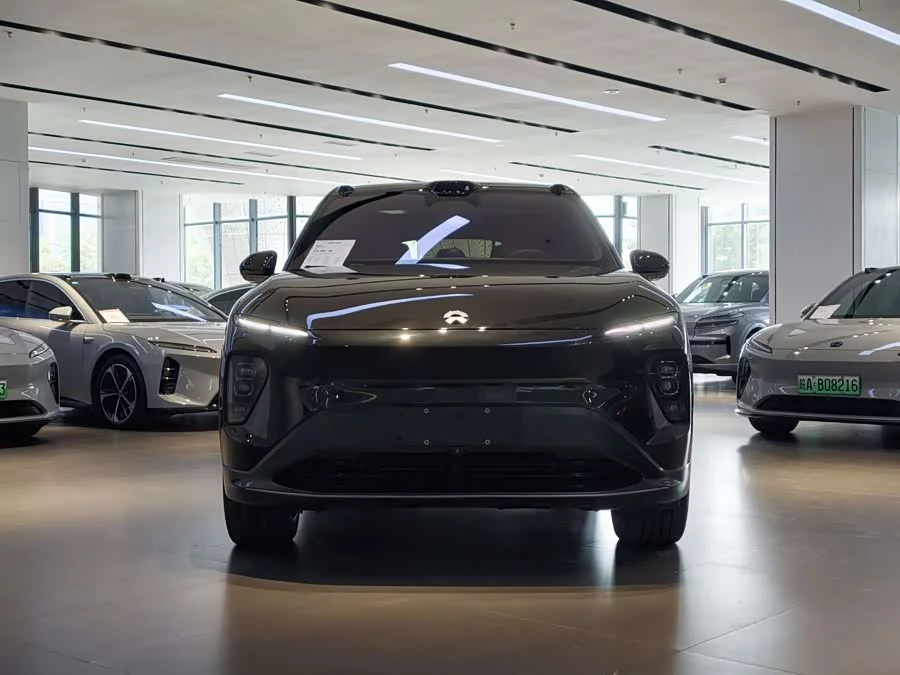 NIO EC7