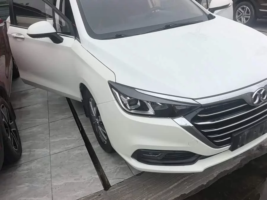 BAIC Saab D50