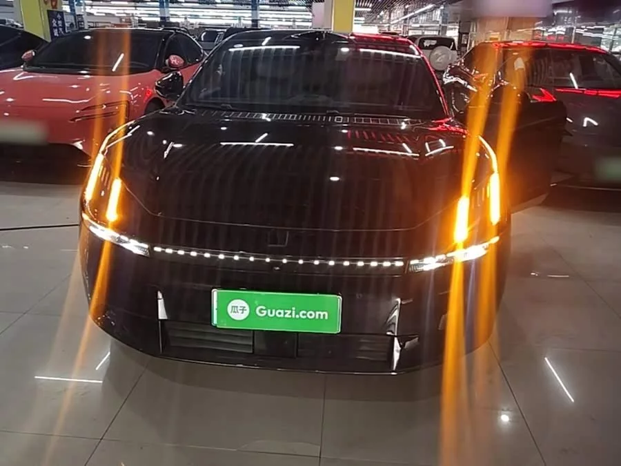 Lynk & Co Z10